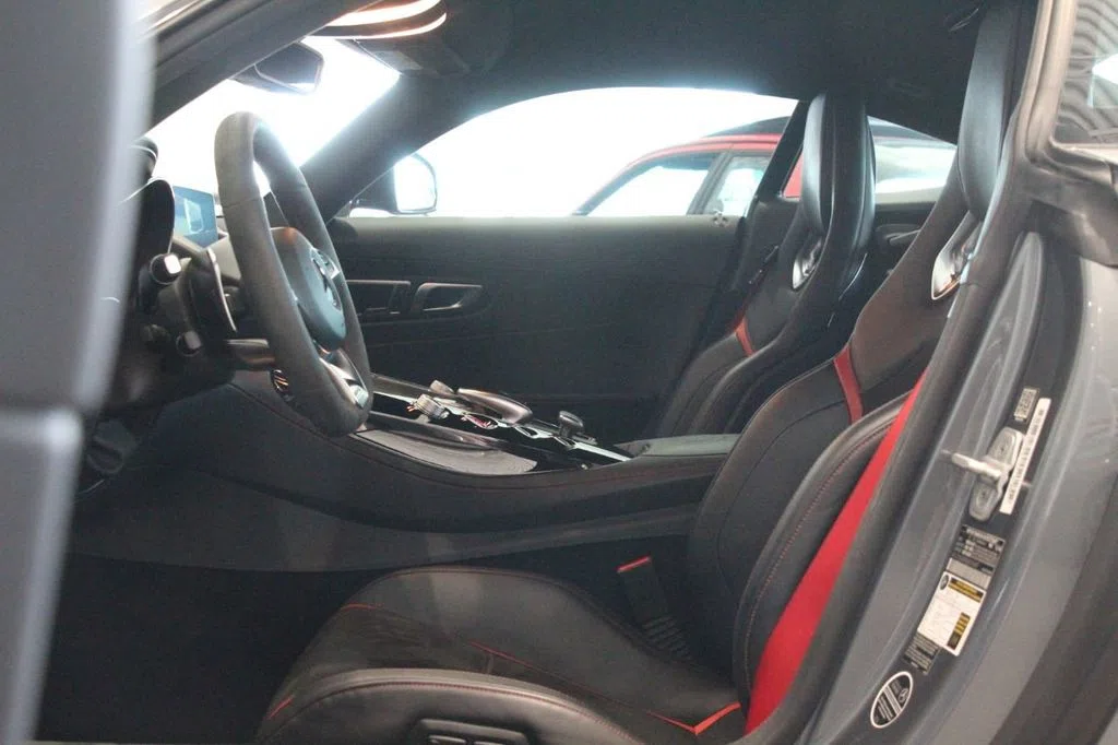 2016 Mercedes-Benz AMG GT interior