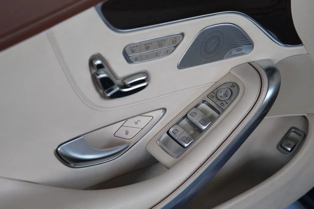 2017 Maybach S 650 Cabriolet Convertible interior, door panel, Tan