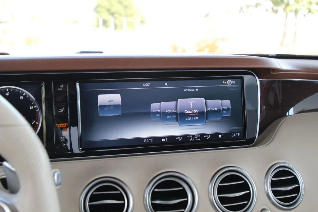 2017 Maybach S 650 Cabriolet Convertible interior, Tan