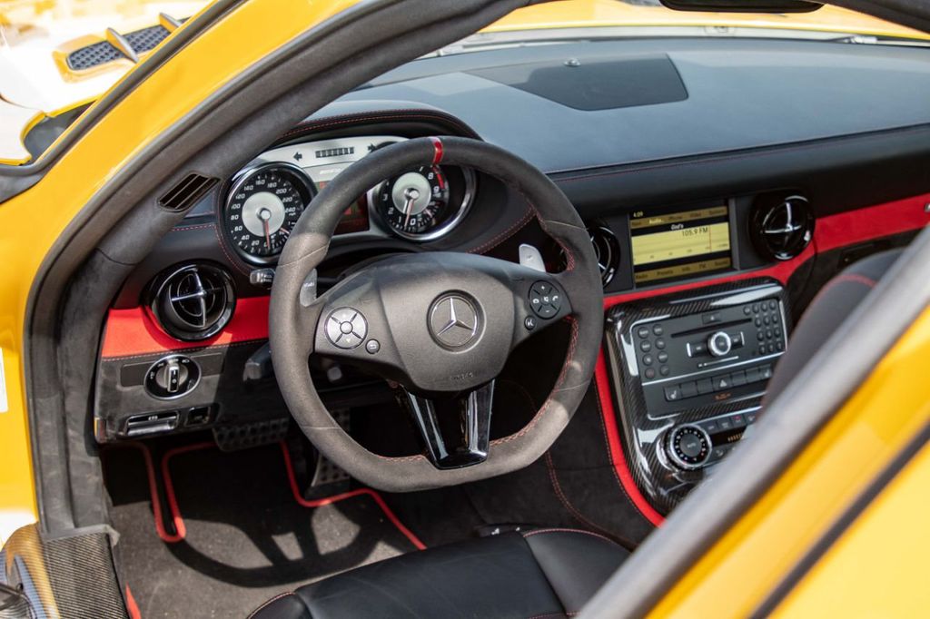 2014 Mercedes-Benz SLS AMG Black Series, 12/40