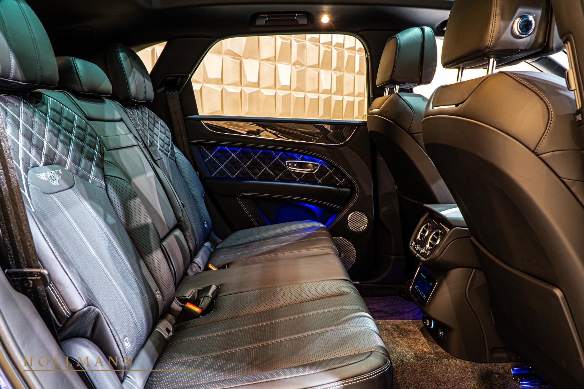 2020 Bentley Bentayga V8, 26/32