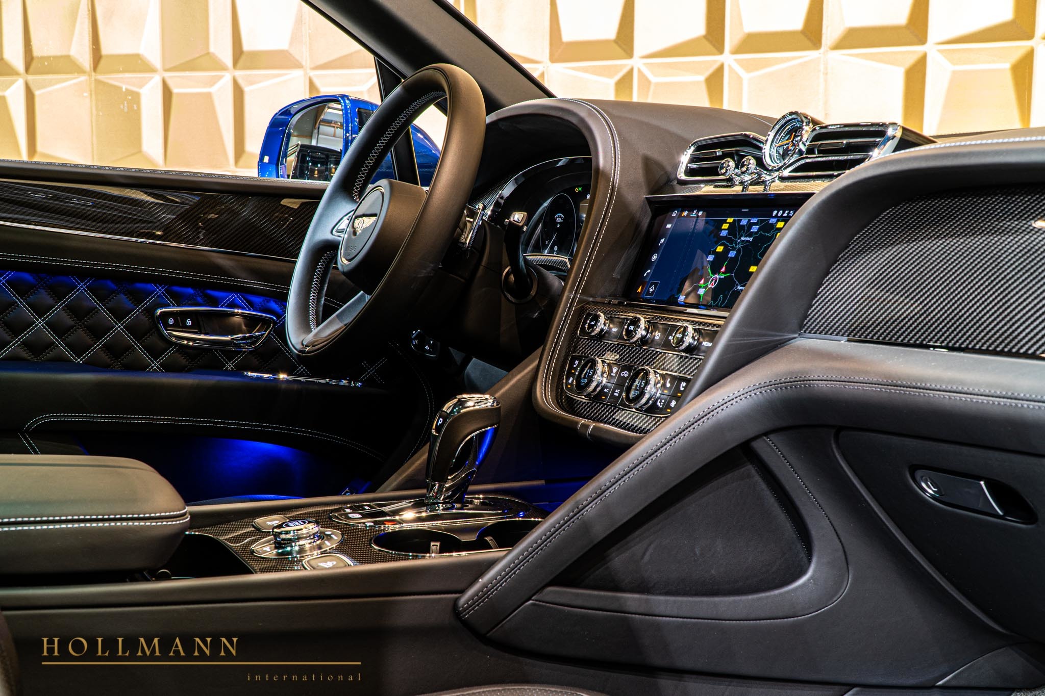 2020 Bentley Bentayga V8, 28/32