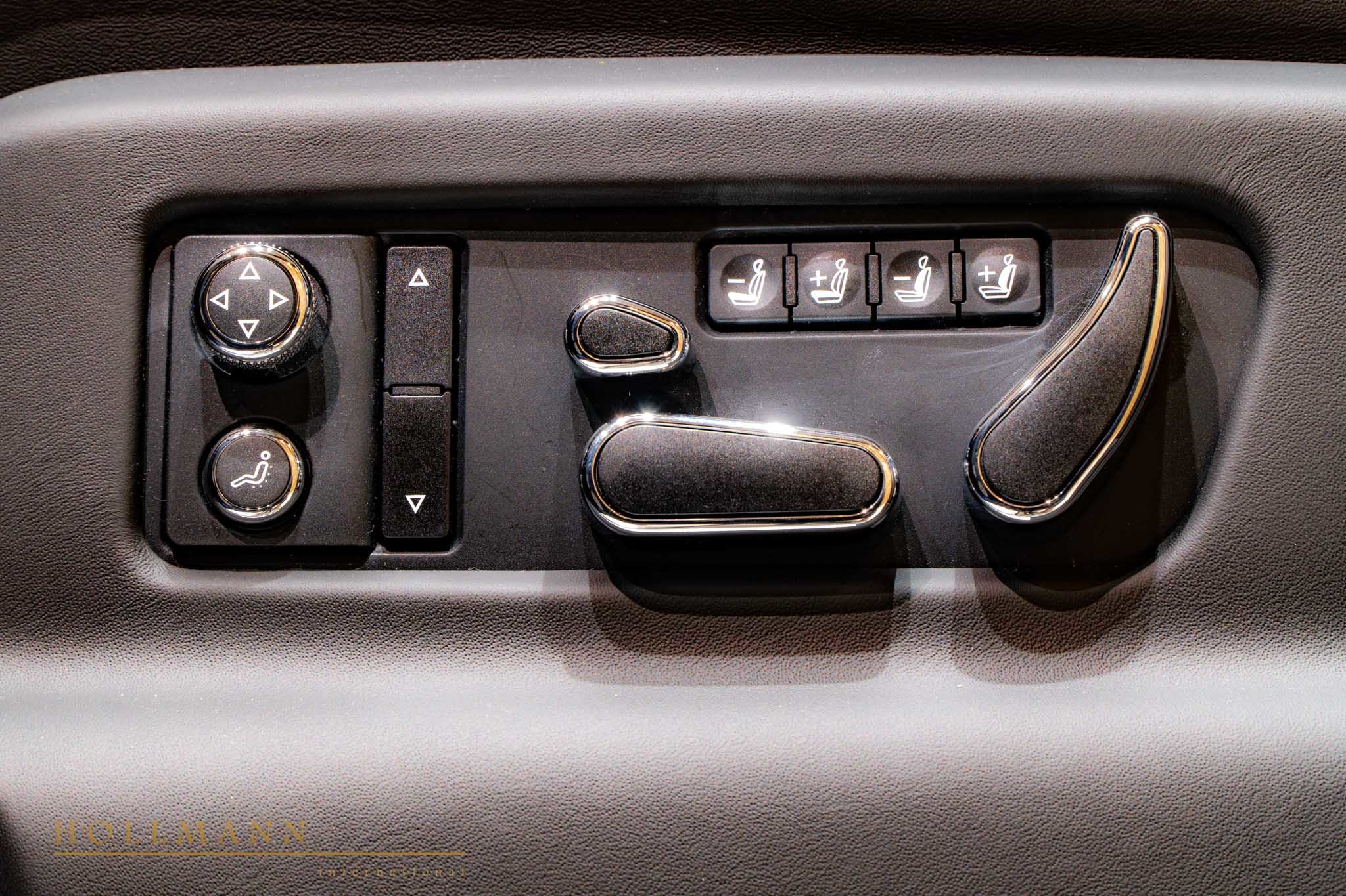 2020 Bentley Bentayga V8, 30/32
