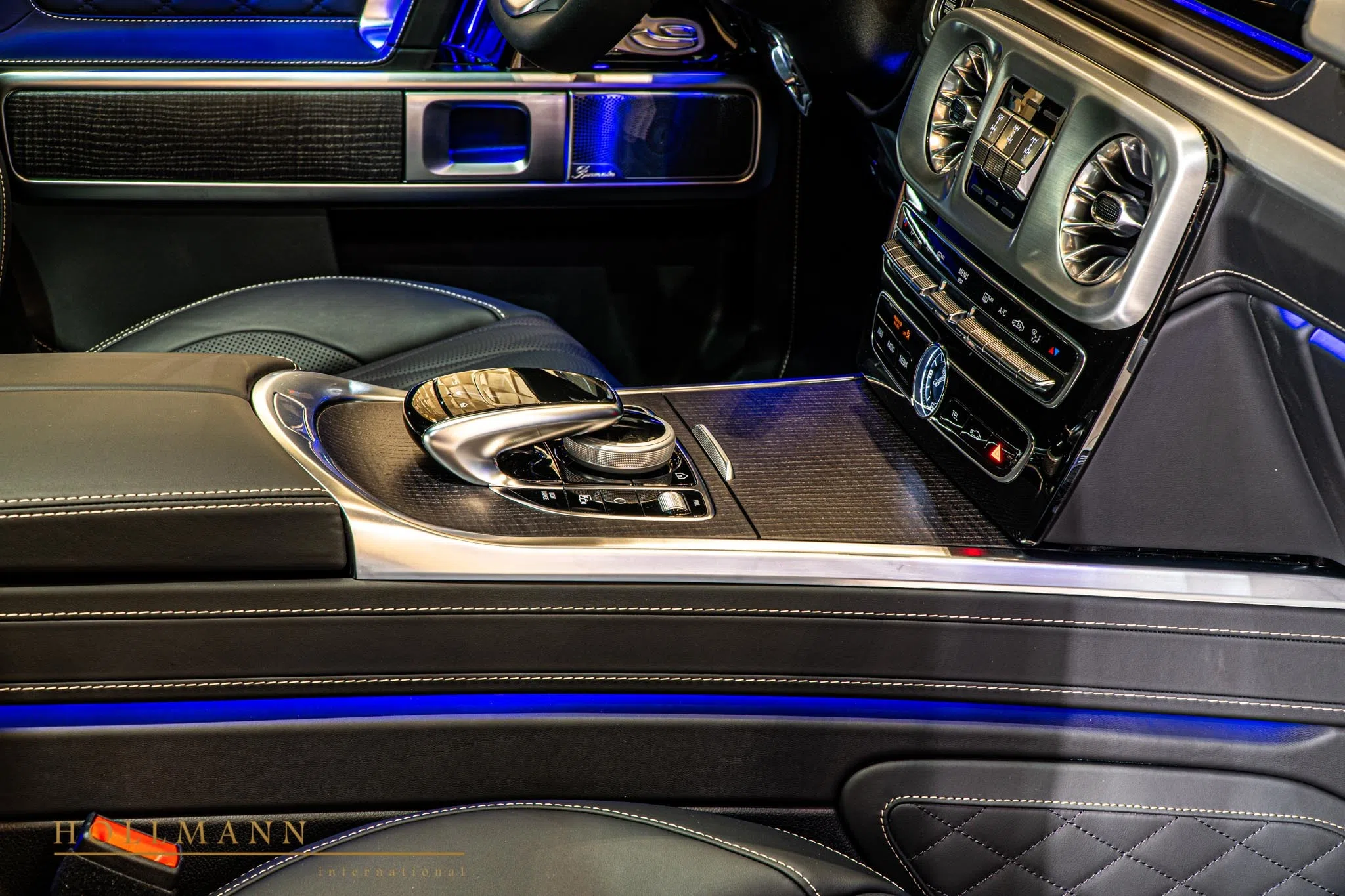 2020 Mercedes-Benz G 500 Stronger Than Time interior, center console, Nappa Black