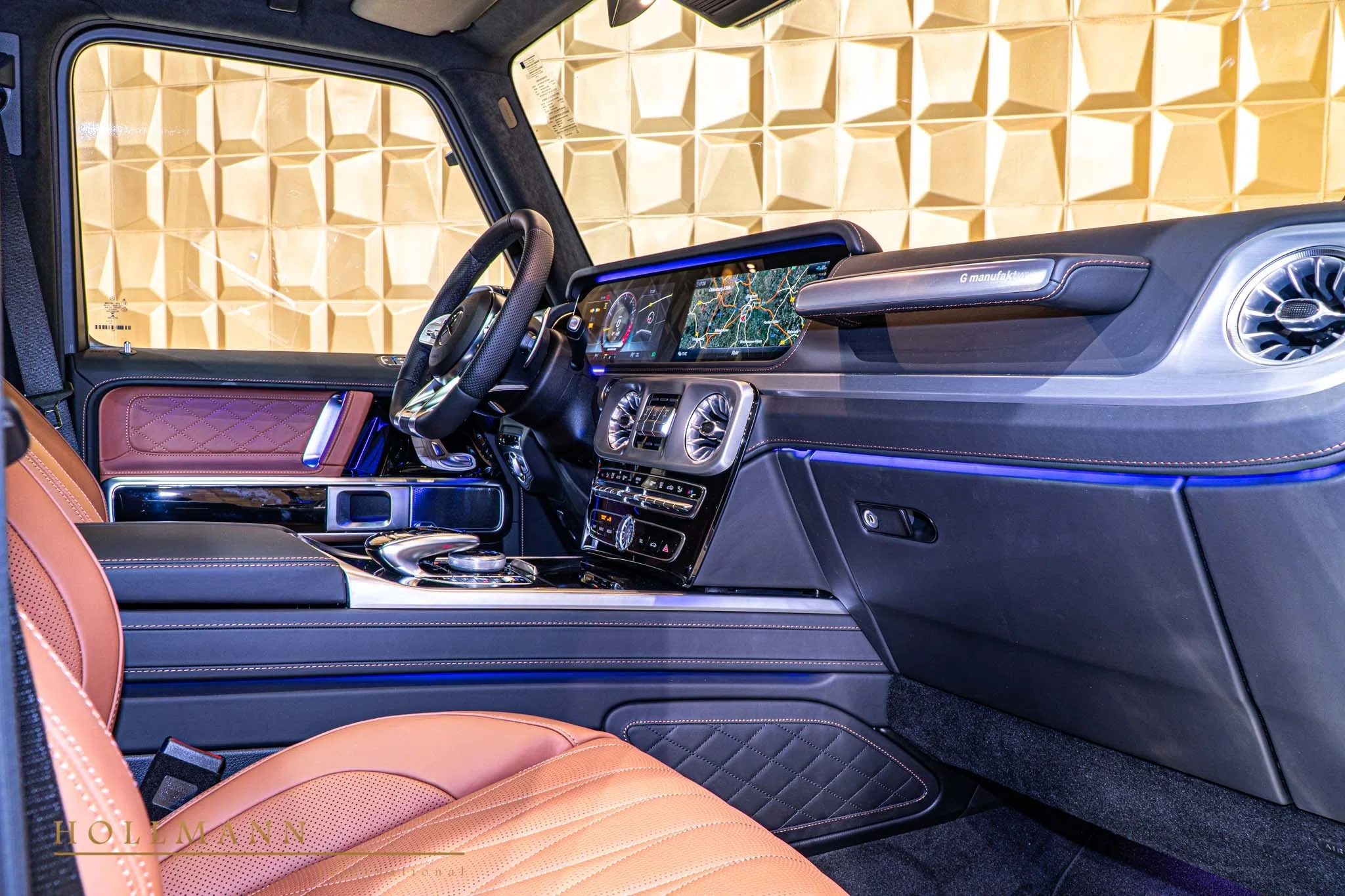 2020 Mercedes-Benz G 63 AMG interior, Leather Brown