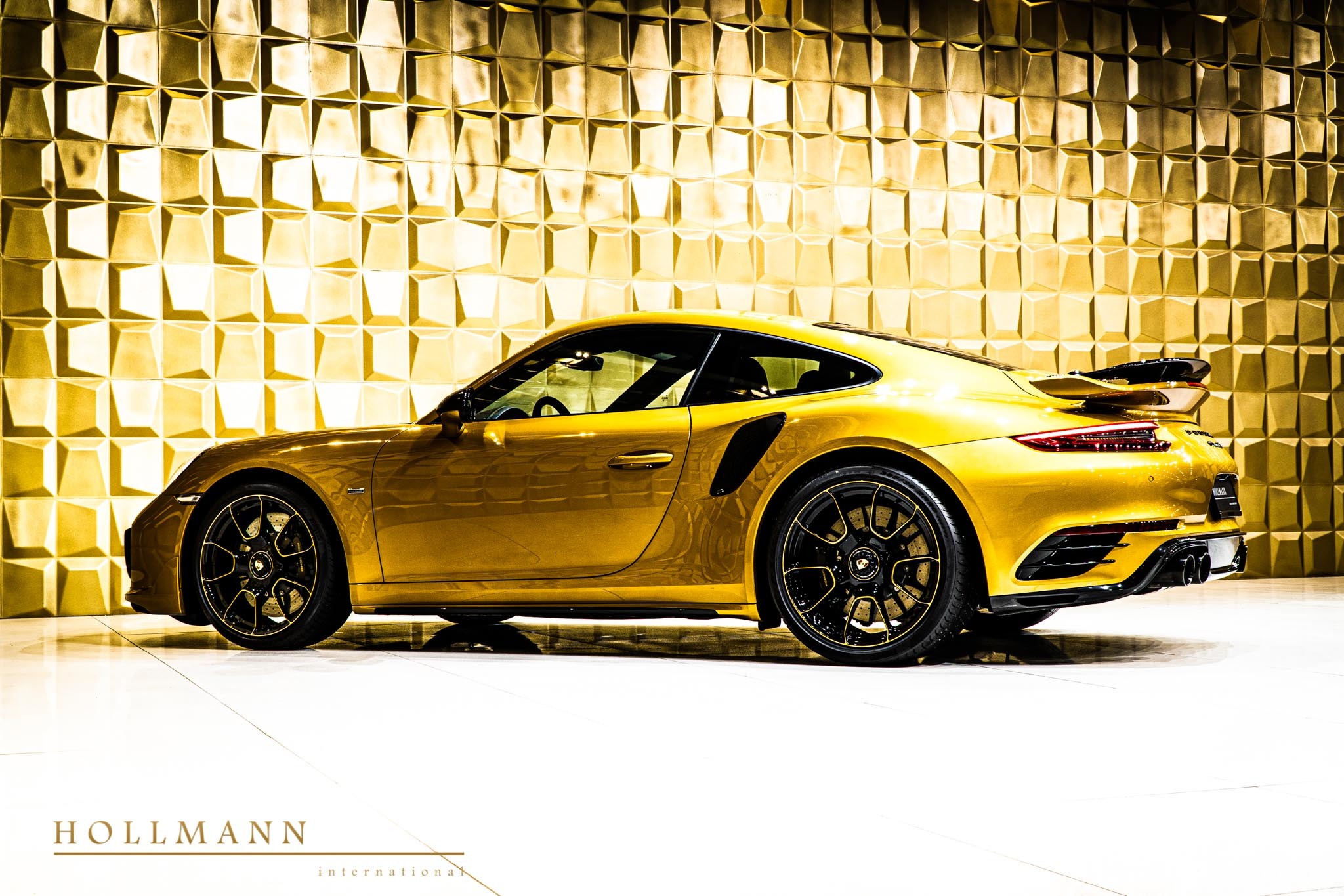 Porsche 911 Turbo S Exclusive Series, 3/20