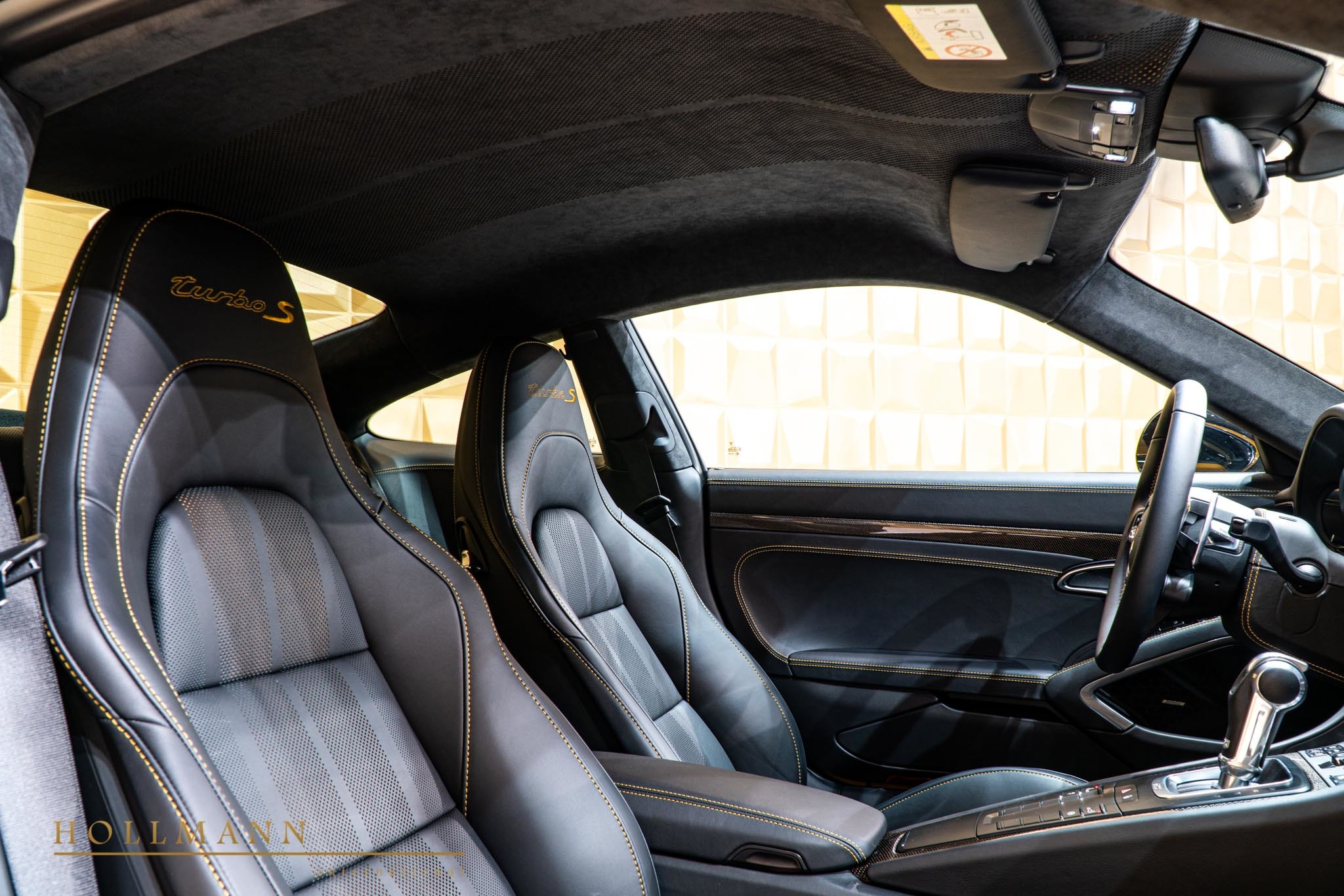 Porsche 911 Turbo S Exclusive Series, 16/20