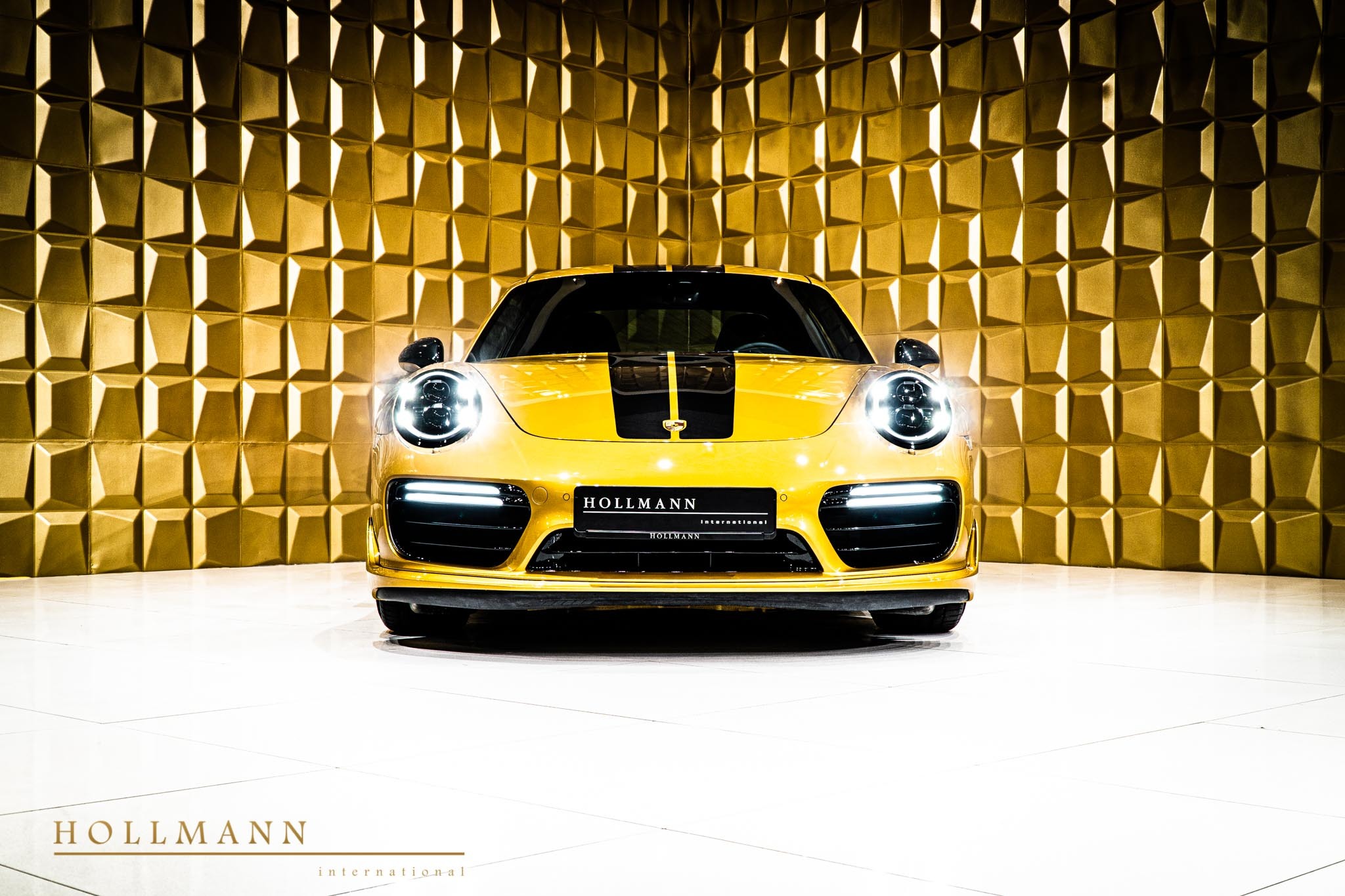 Porsche 911 Turbo S Exclusive Series, 19/20
