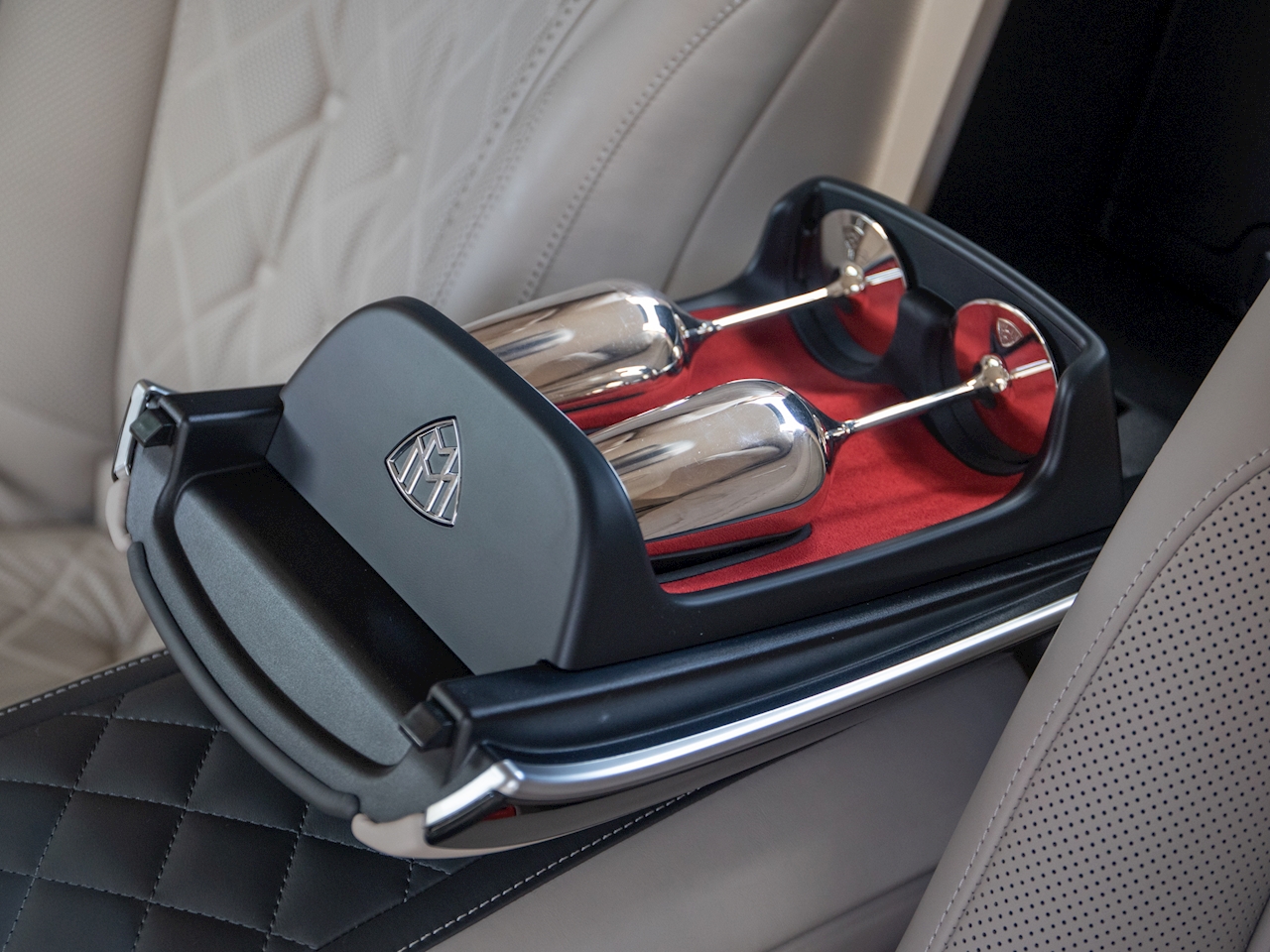 2018 Mercedes-Maybach S 600 Pullman, 11/11