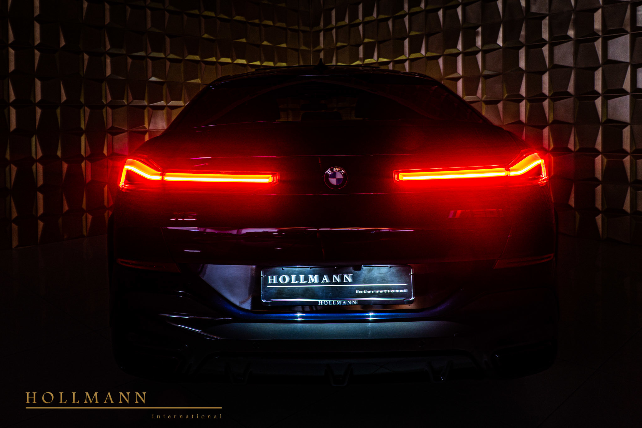 2020 BMW X6 M50i, 4/20