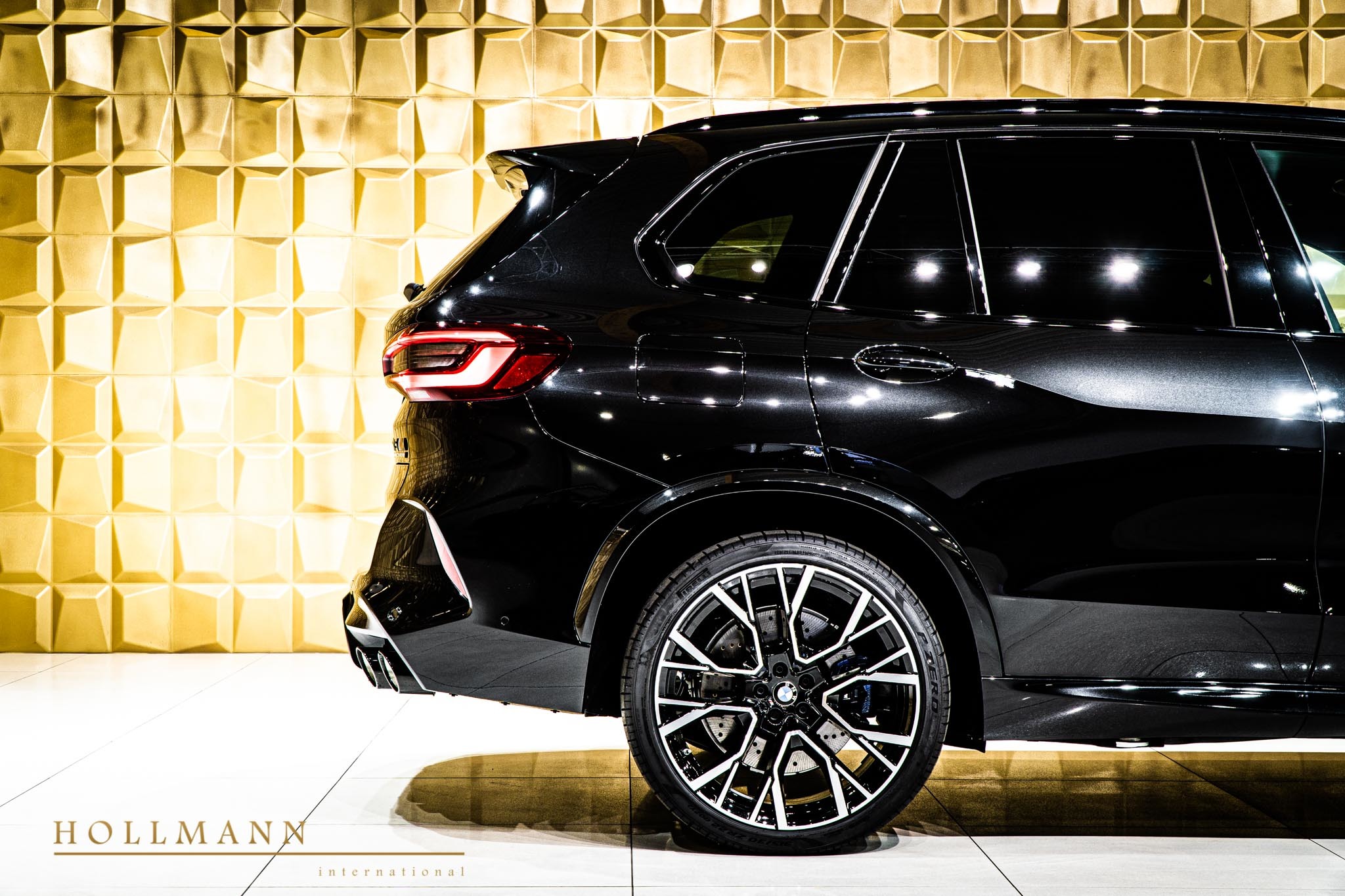 2020 BMW X5 M, 2/20