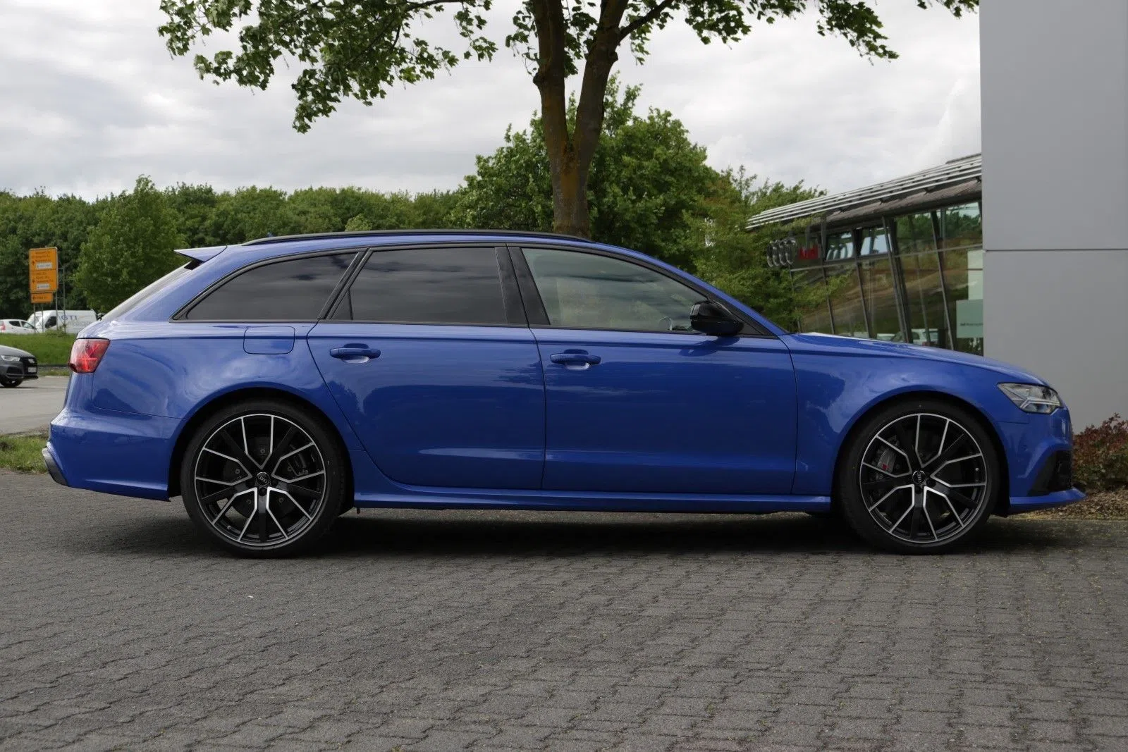 2018 Audi RS6 Nogaro-Edition ABT 705PS Akrapovic 1/150 for sale, exterior, Blue