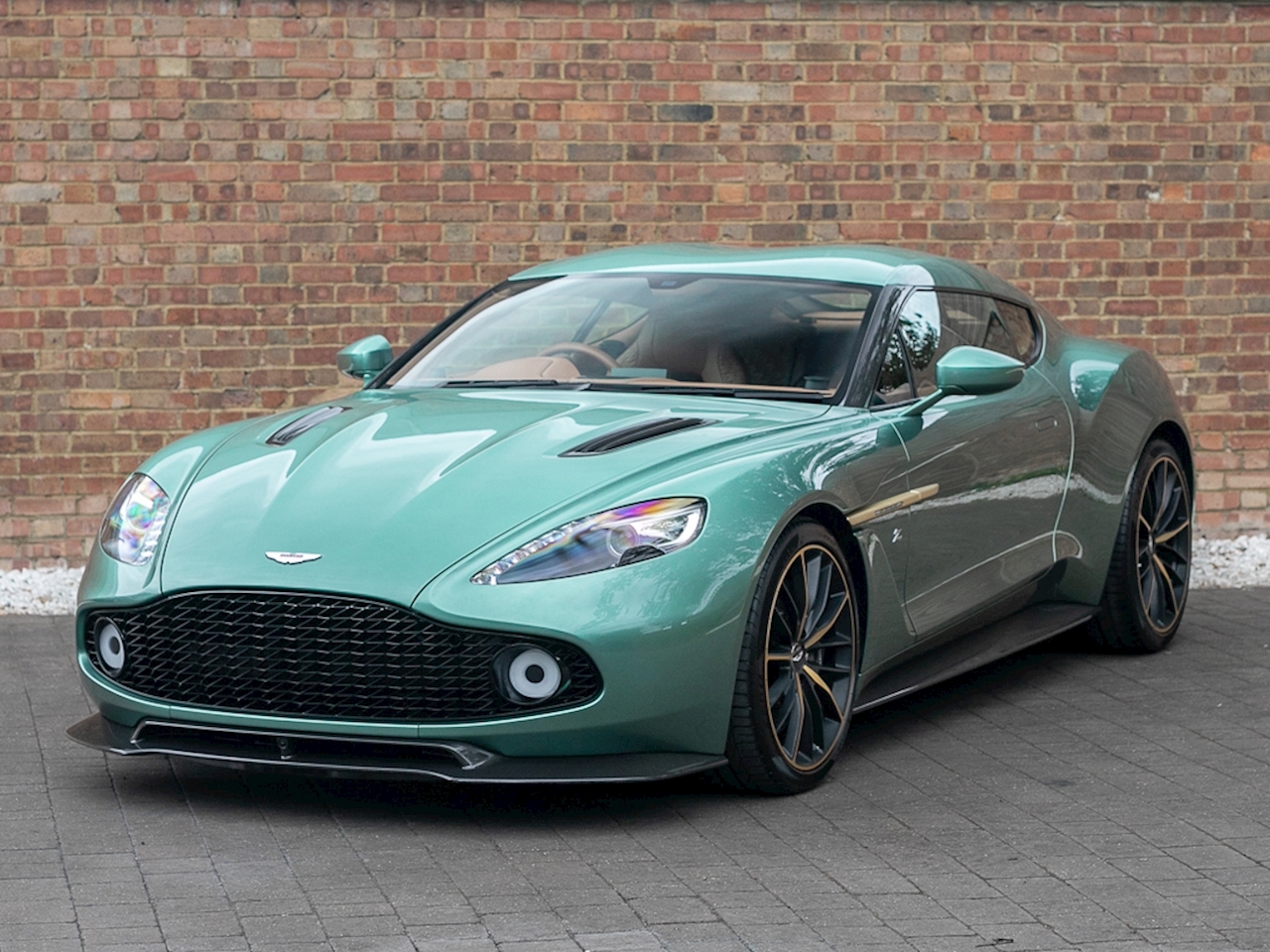 2017 Aston Martin Vanquish Zagato Coupe, 5/18