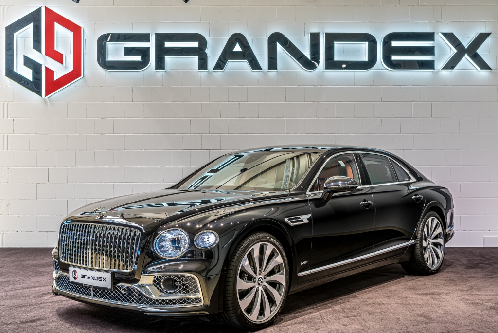 2020 Bentley Flying Spur W12 First Edition Mulliner