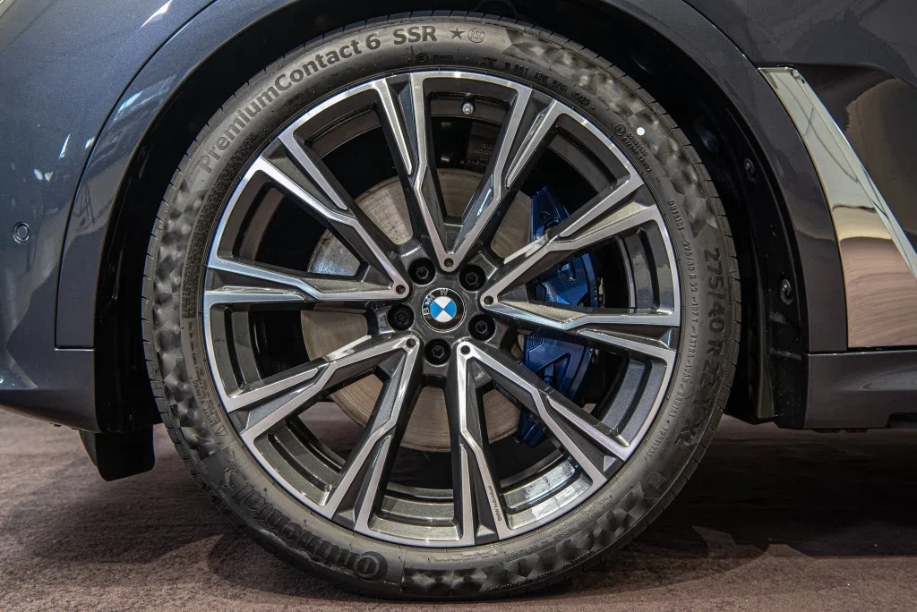 2020 BMW X7 xDrive40i - M Sportpaket wheel