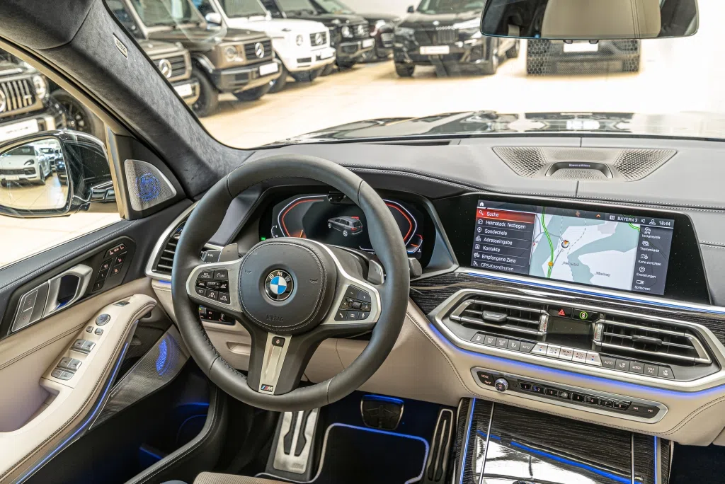 2020 BMW X7 xDrive40i - M Sportpaket interior, dashboard