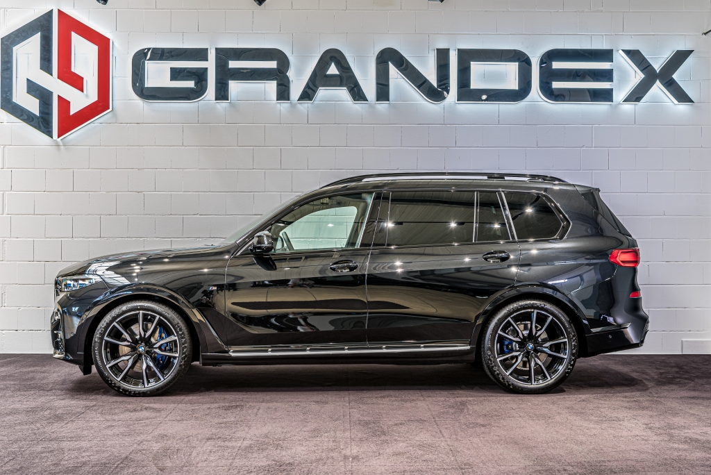 2020 BMW X7 xDrive40i - M Sportpaket, 2/20