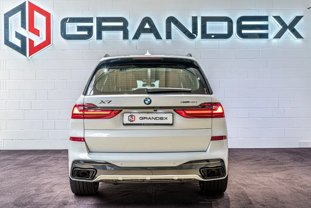 2020 BMW X7 xDrive40i - M Sportpaket for sale, exterior, Mineralweiß metallic