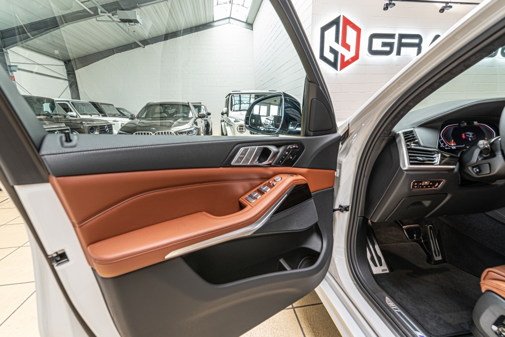 2020 BMW X7 xDrive40i - M Sportpaket, 8/20