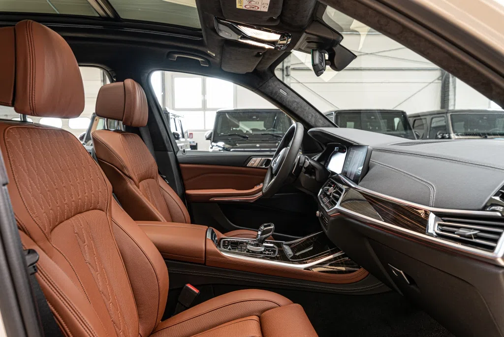 2020 BMW X7 xDrive40i - M Sportpaket interior, seats