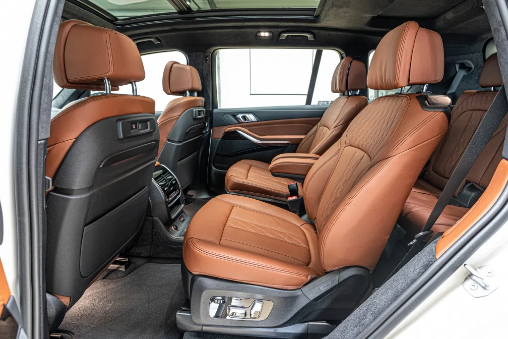 2020 BMW X7 xDrive40i - M Sportpaket interior, seats