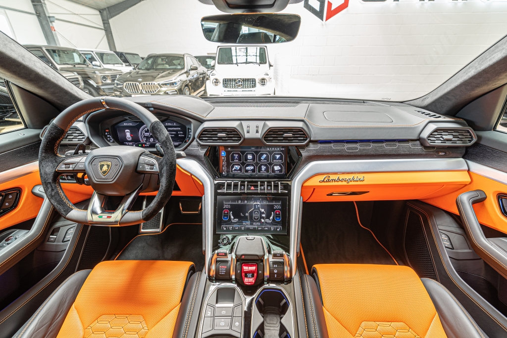 2020 Lamborghini Urus, 13/20