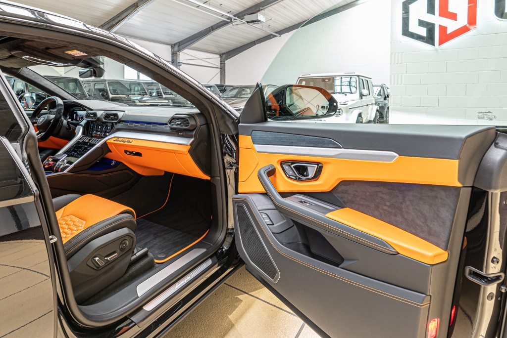 2020 Lamborghini Urus, 16/20