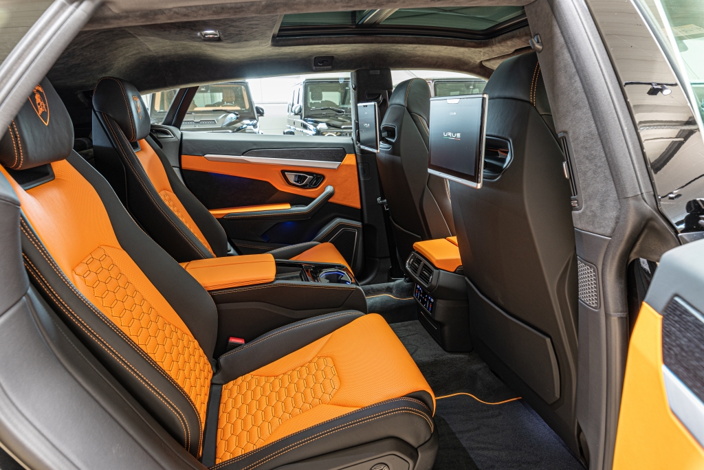 2020 Lamborghini Urus, 17/20
