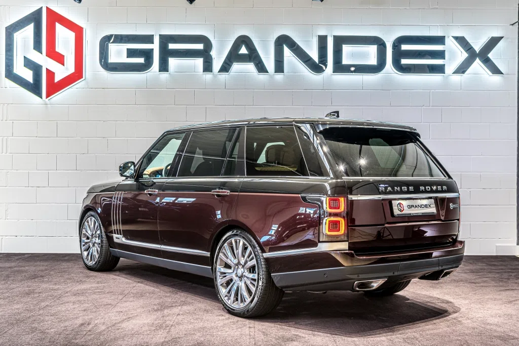 2020 Range Rover 5.0 Supercharged SVAutobiography LWB for sale, exterior, Rosello Red Duo Tone