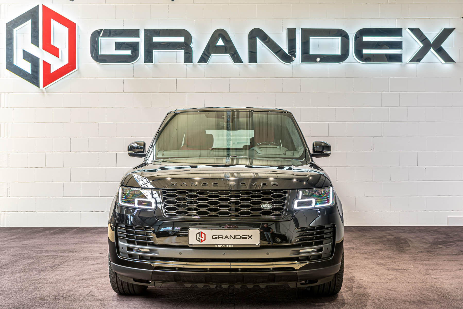 2020 Range Rover 5.0 Supercharged Autobiography LWB, 2/19