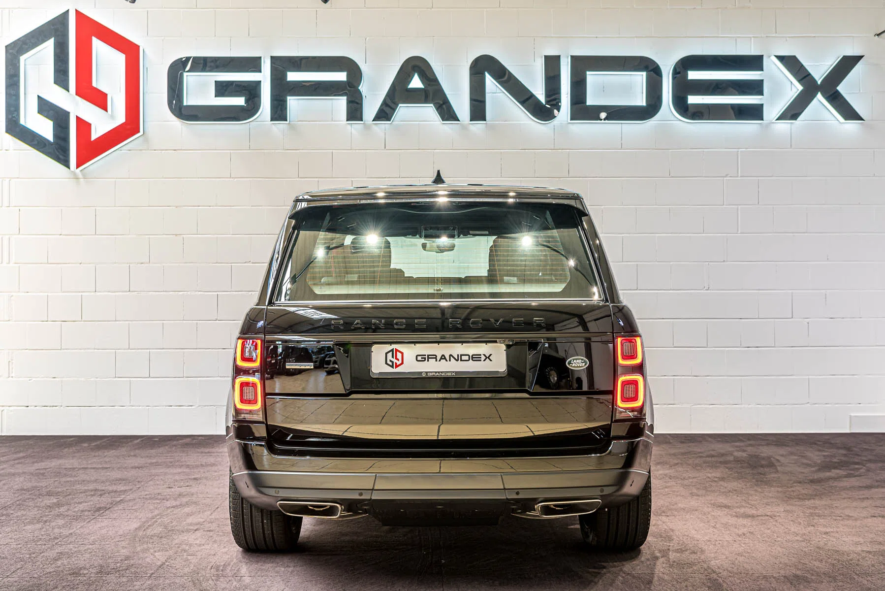 2020 Range Rover 5.0 Supercharged Autobiography LWB for sale, exterior, Narvik Black