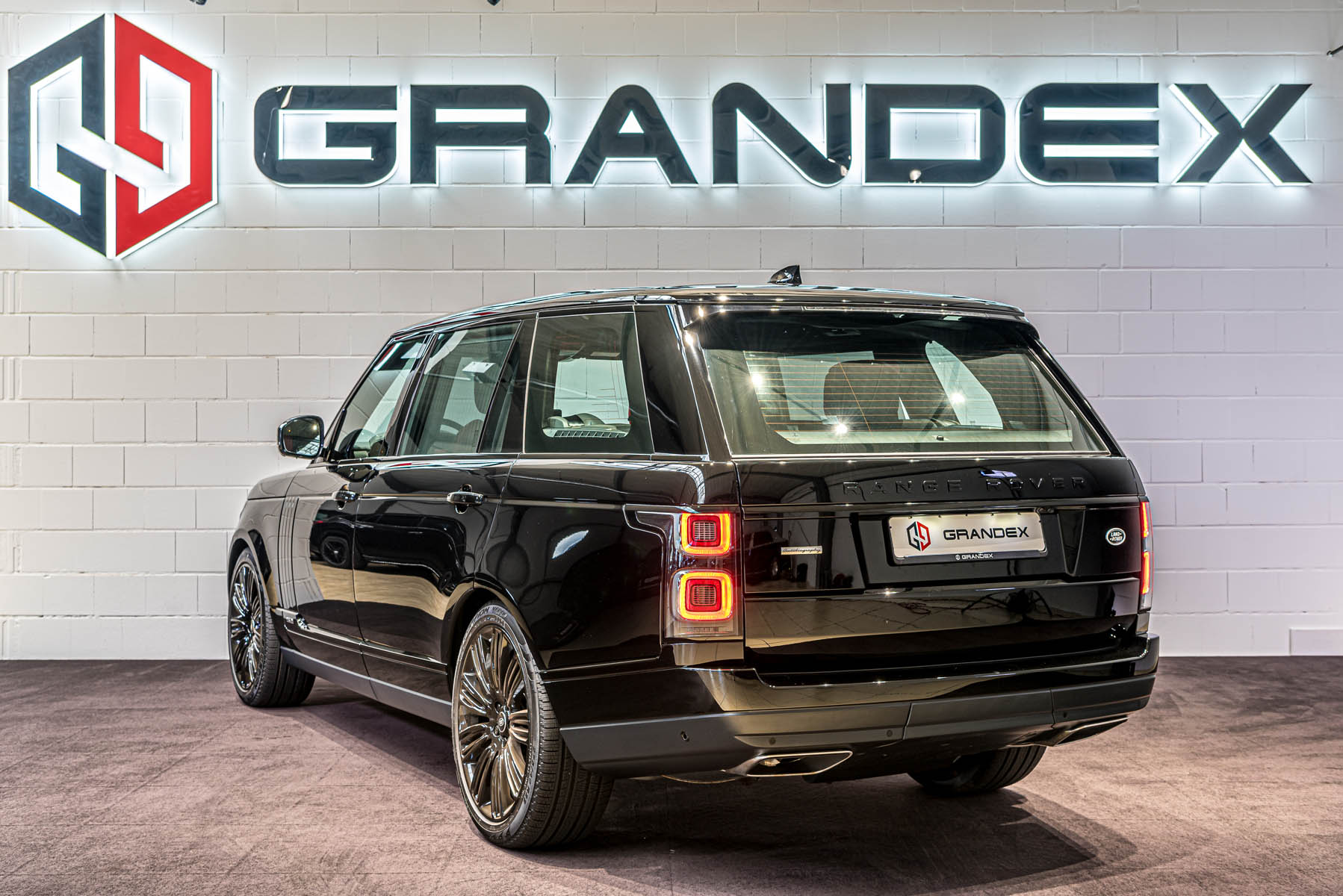 2020 Range Rover 5.0 Supercharged Autobiography LWB, 7/19