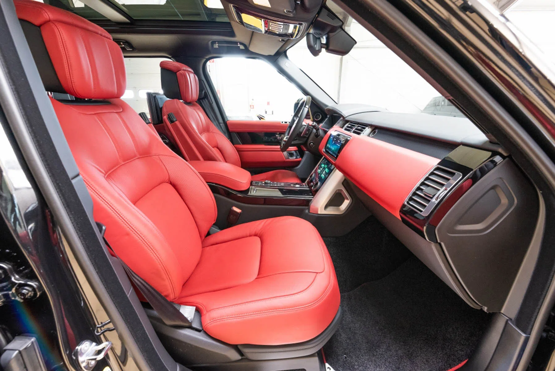 2020 Range Rover 5.0 Supercharged Autobiography LWB interior, seats