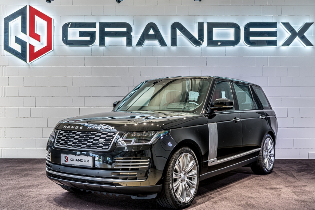 2020 Range Rover 5.0 Supercharged Autobiography LWB, 2/20