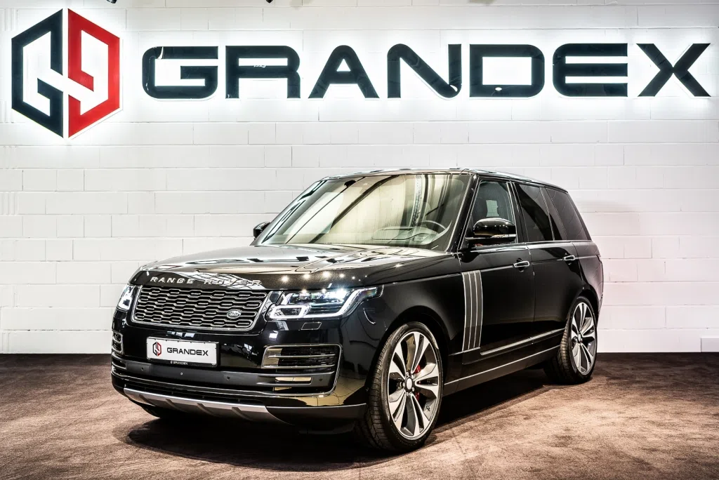 2020 Range Rover 5.0 Supercharged SV Autobiography Dynamic for sale, exterior, Santorini Black
