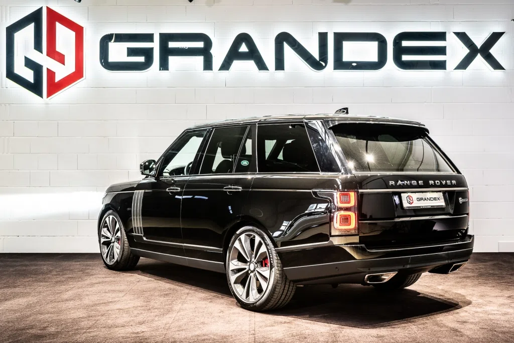 2020 Range Rover 5.0 Supercharged SV Autobiography Dynamic for sale, exterior, Santorini Black