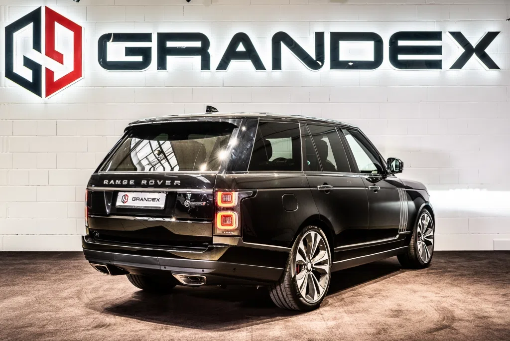 2020 Range Rover 5.0 Supercharged SV Autobiography Dynamic for sale, exterior, Santorini Black