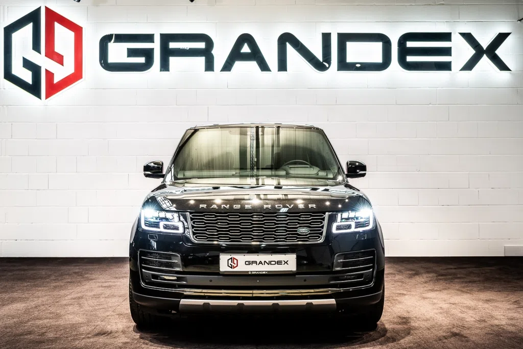 2020 Range Rover 5.0 Supercharged SV Autobiography Dynamic for sale, exterior, Santorini Black