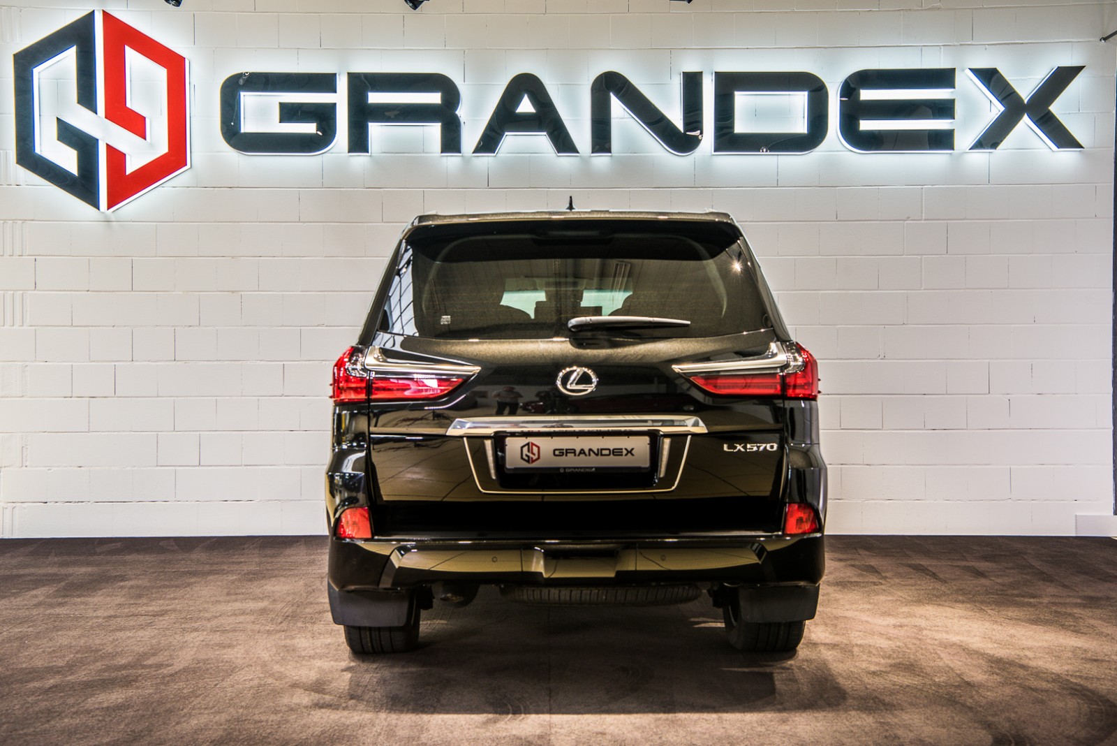 2020 Lexus LX570 Luxury 7 Seats ARMORED B6 by GRANDEX Armored, 5/20