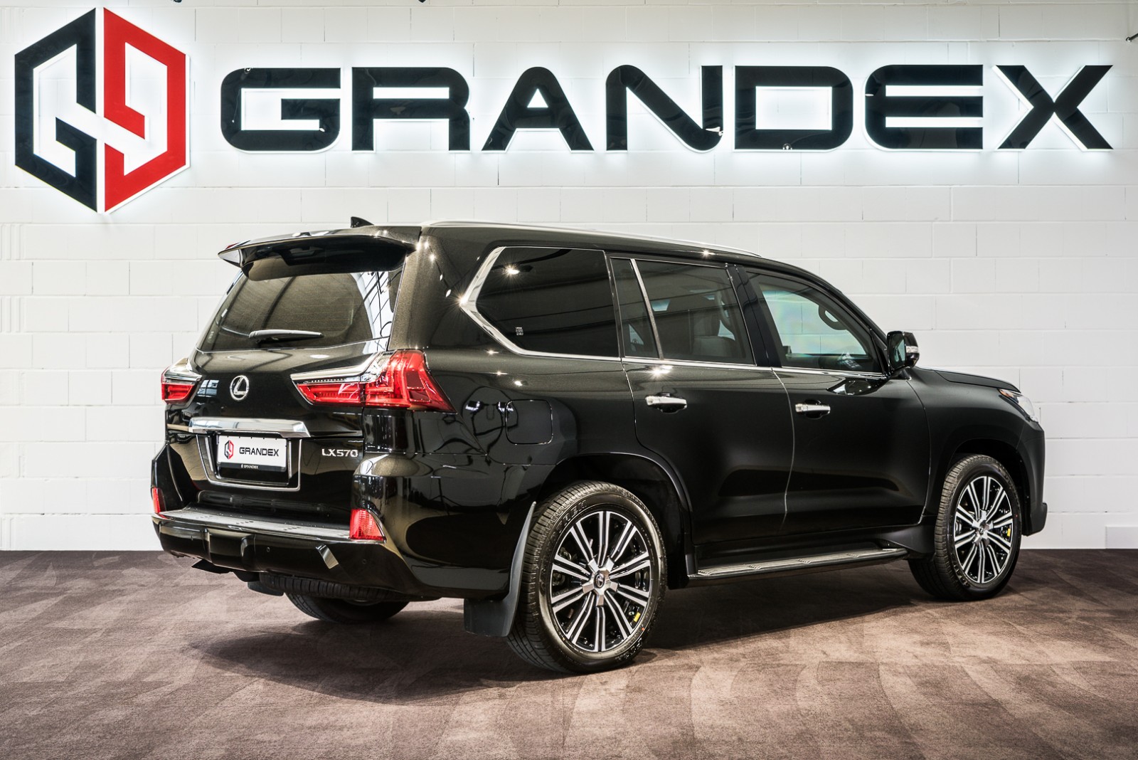 2020 Lexus LX570 Luxury 7 Seats ARMORED B6 by GRANDEX Armored, 6/20