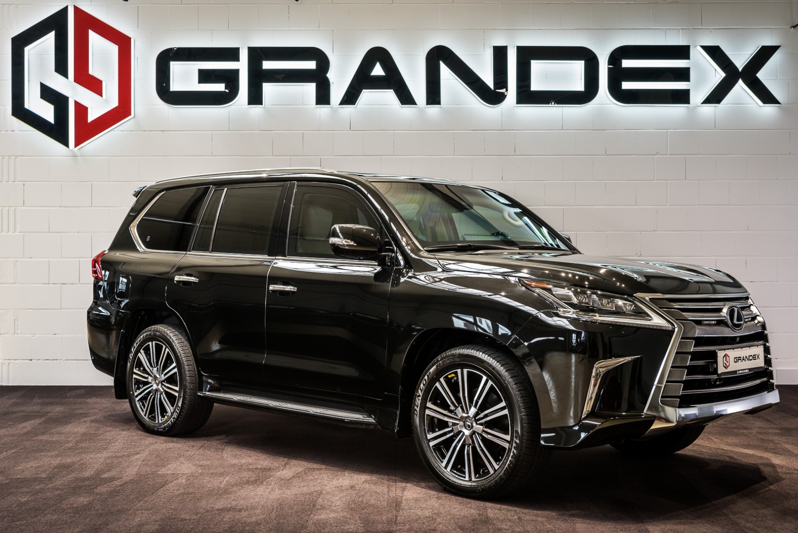 2020 Lexus LX570 Luxury 7 Seats ARMORED B6 by GRANDEX Armored, 8/20