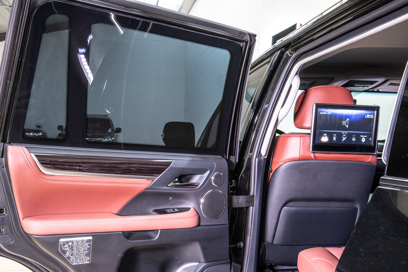 2020 Lexus LX570 Luxury 7 Seats ARMORED B6 by GRANDEX Armored, 16/20