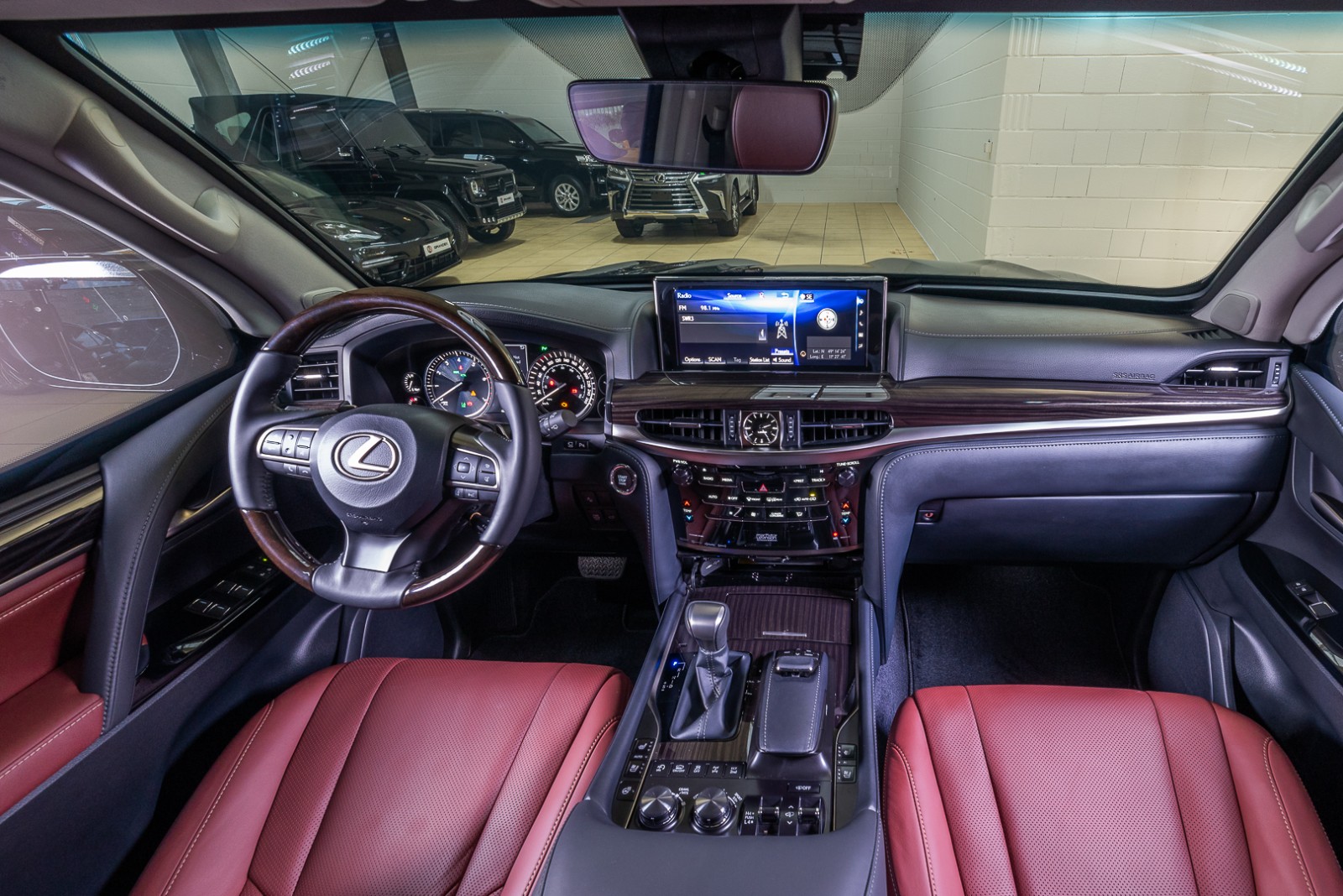 2020 Lexus LX570 Luxury 7 Seats ARMORED B6 by GRANDEX Armored, 19/20