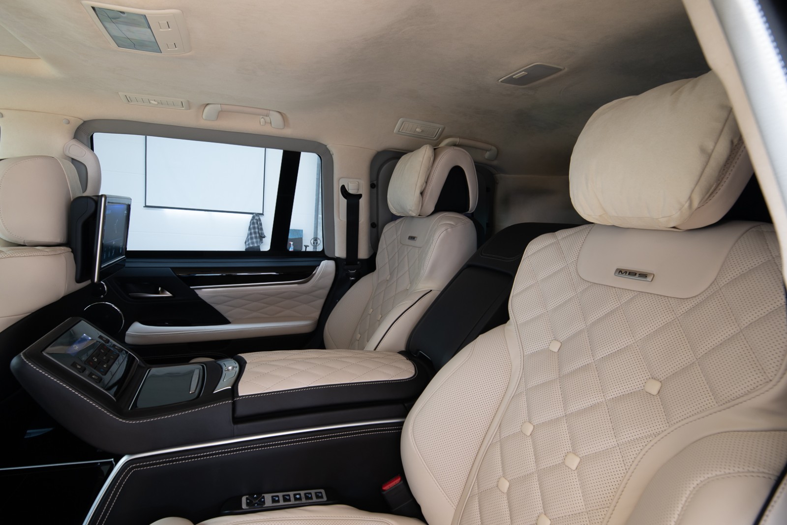 2020 Lexus LX570 Luxury 4 Seats ARMORED B6 by GRANDEX Armored, 14/20