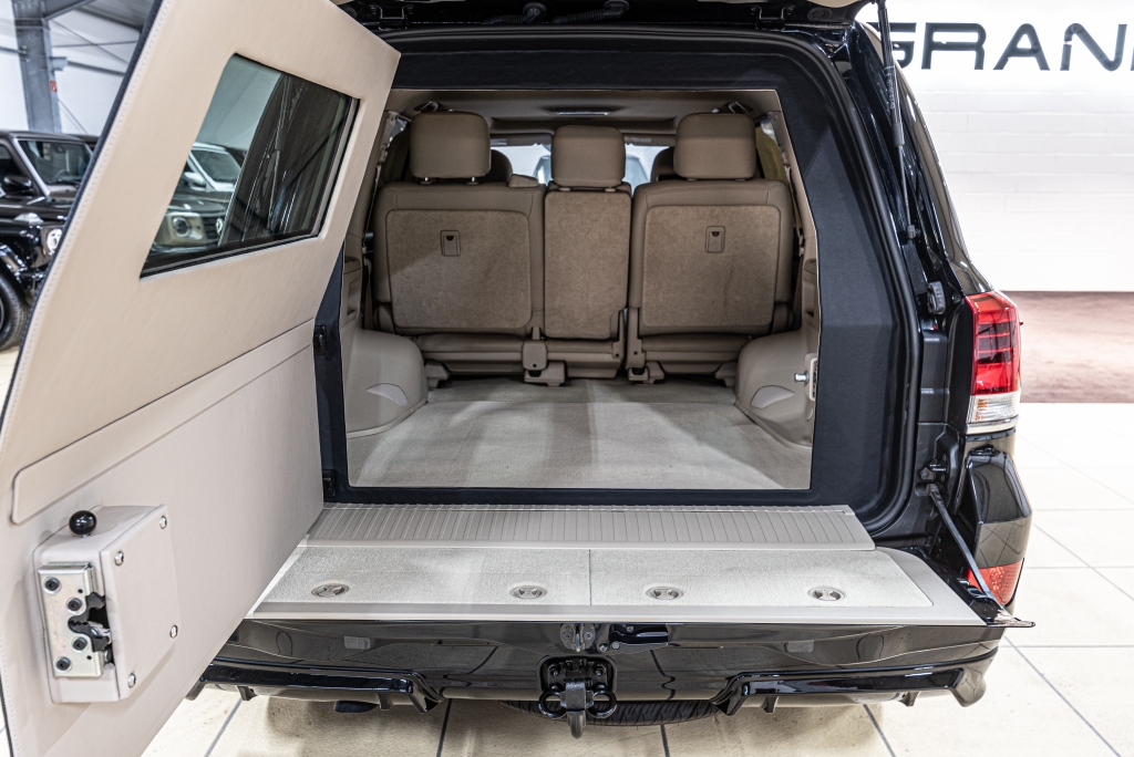 2020 Toyota Land Cruiser 200 5.7 L'ARMORED B6, 33/34