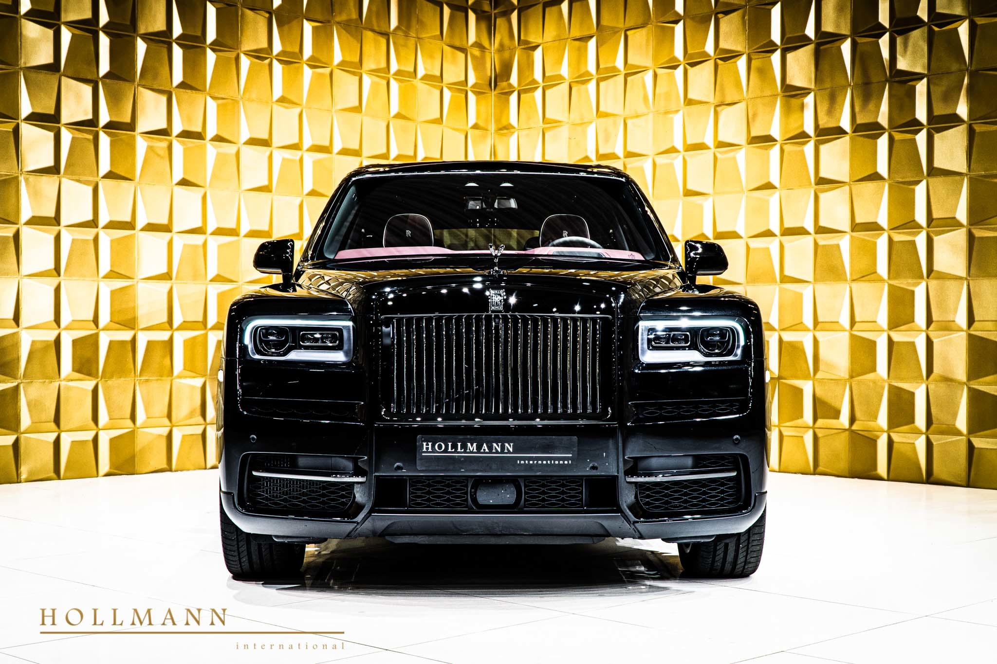 2020 Rolls-Royce Cullinan Black Badge, 3/39