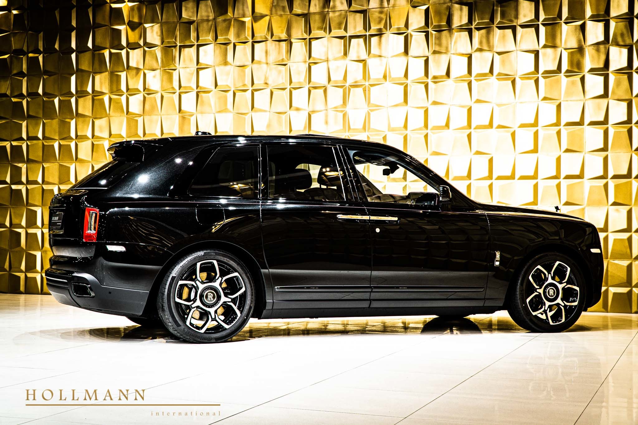 2020 Rolls-Royce Cullinan Black Badge, 6/39