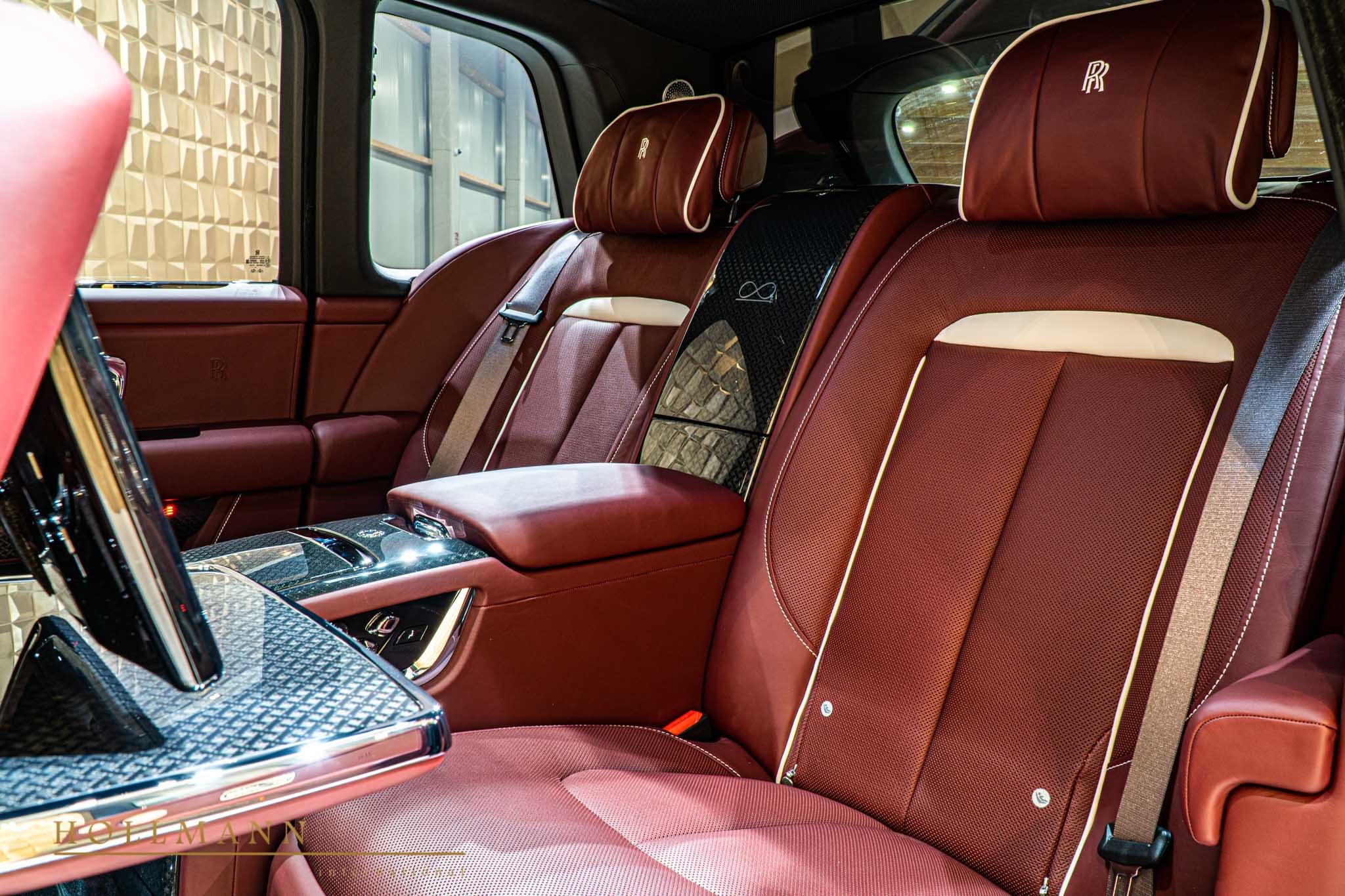 2020 Rolls-Royce Cullinan Black Badge, 15/39