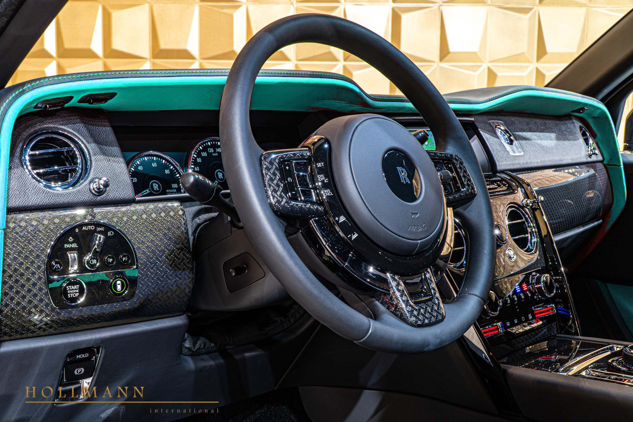 2020 Rolls-Royce Cullinan Black Badge, 6/15