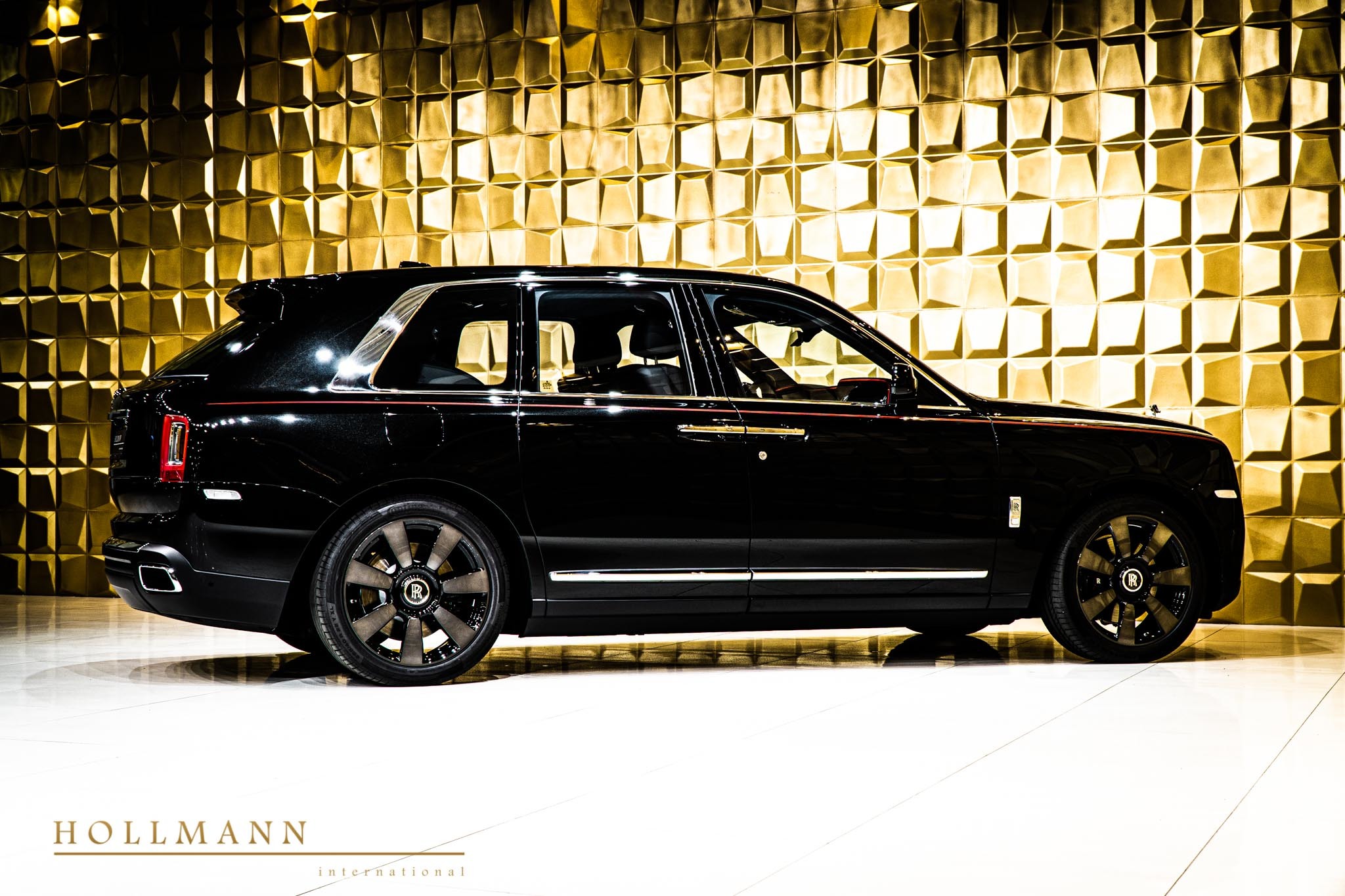 2020 Rolls-Royce Cullinan, 2/23